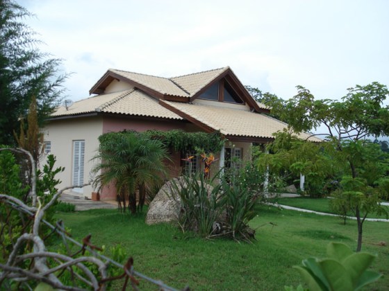 Residência em condomínio